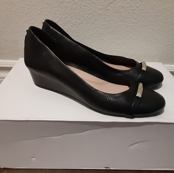 Taryn Rose - Picture 3 of 9